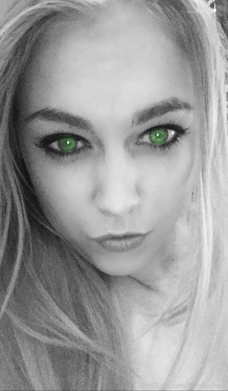 siswetlive hot model images