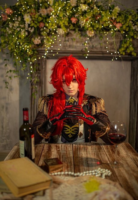 Oniksiya Sofinikum model sexy photos