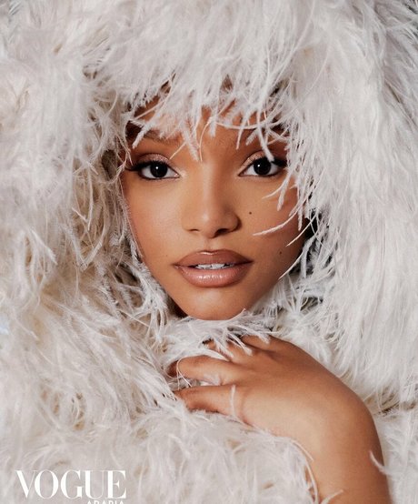 Halle Bailey pornstar top galleries