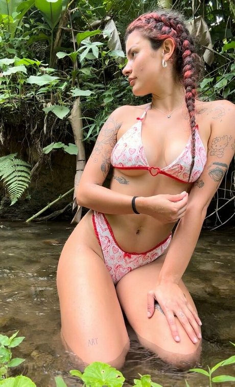 issameg star nudes pic