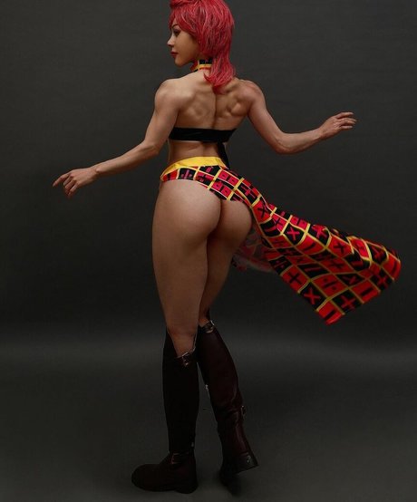 Yuan Herong nudes actress gallery