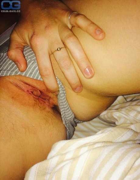 AJ Michalka xxx actress archive