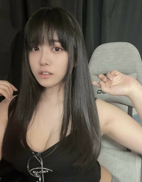 outside onlyfans hot nude picture