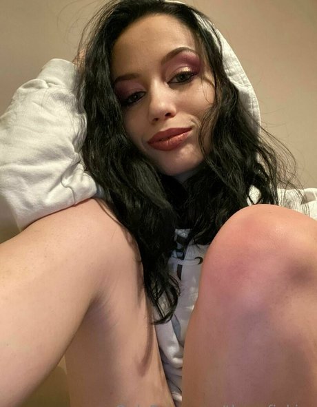 thesofiakiss model art img