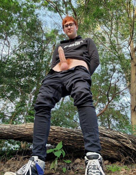 tommykyra naked model picture