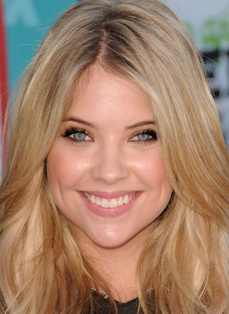 Ashley Benson sex model img