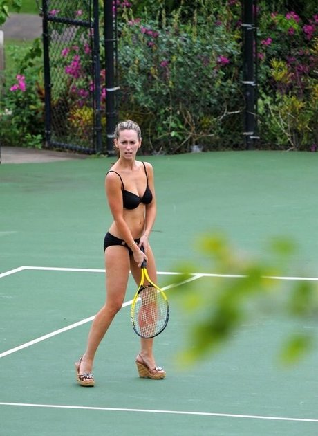 Jennifer Love Hewitt model porn picture