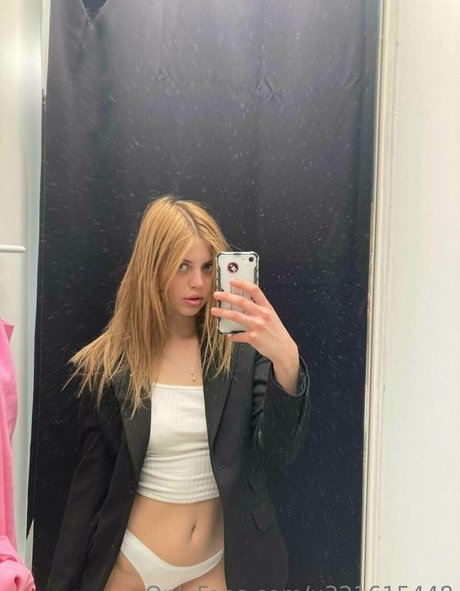 sandrateeny star adult photos