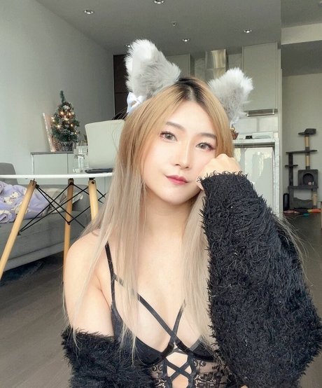 lily275 hot model photos