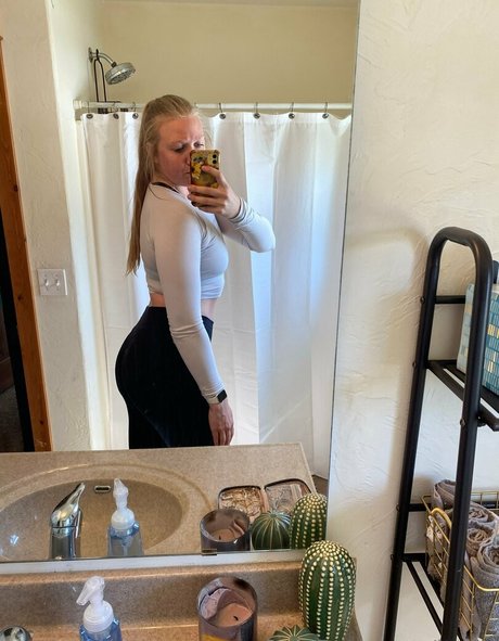 its kt nice actress photo