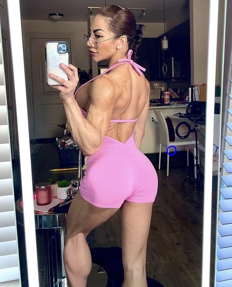 Tina Nguyen star best pictures