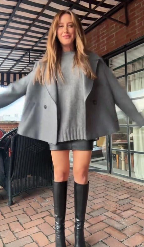 Ashley Tisdale star hd archive