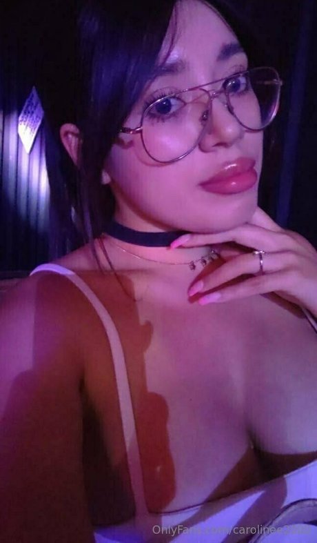 carolinee2000 star top photo