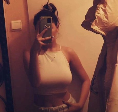 Wiktoria Bystron pornstar beautiful picture