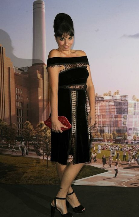 Gizzi Erskine star perfect archive