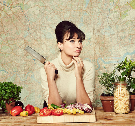 Gizzi Erskine porn model archive