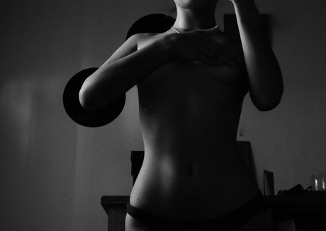 rocioqueen sexy model photo