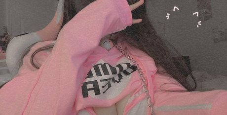 kltt3y nude star picture