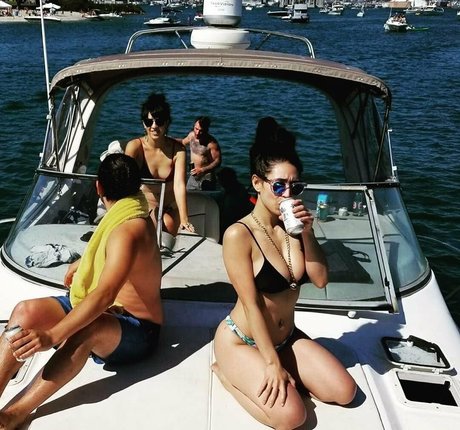 Cassie Steele pornstar exclusive photos