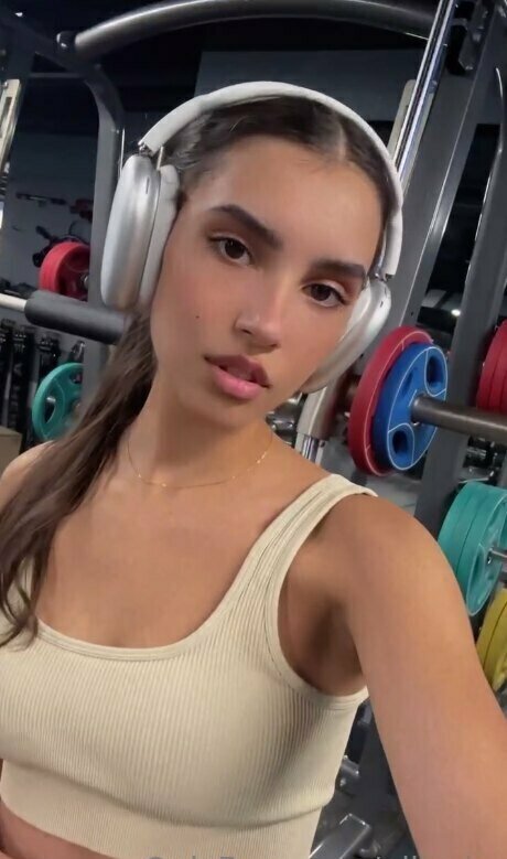 nika la star hd picture