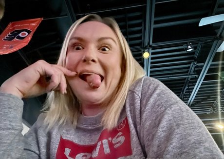 bunnycovered nudes model pic