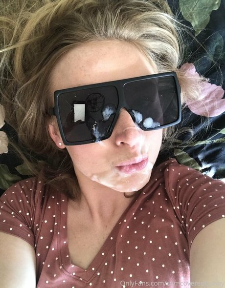 bunnycovered naked star pic