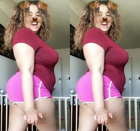 cum4dolly model exclusive photo