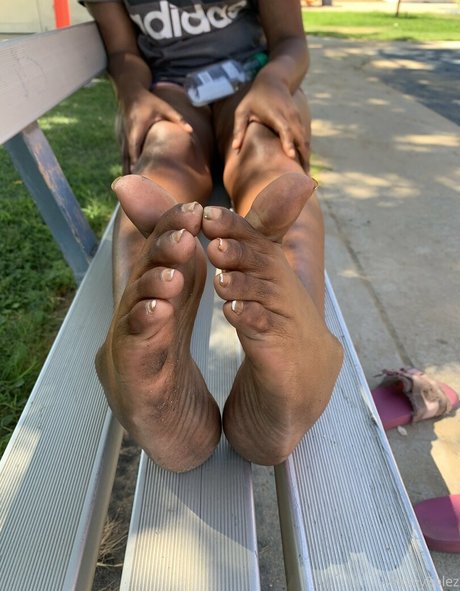 waveysolezz pornographic star pic