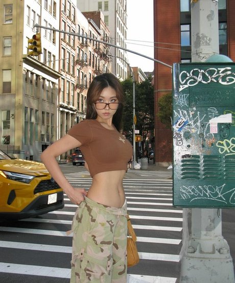 Pepperanyi star sexy image