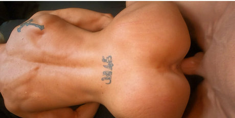 fit elf tal hot model image