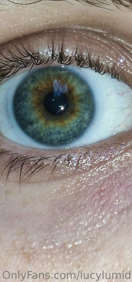 lucylumid model exclusive image