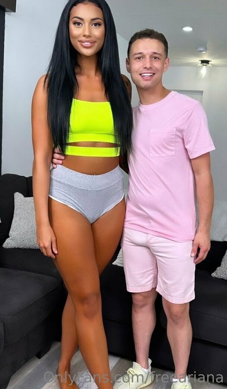 freeariana hot pornstar pics