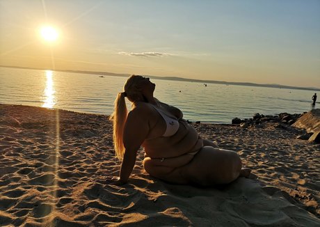 barbiessbbw pretty model picture