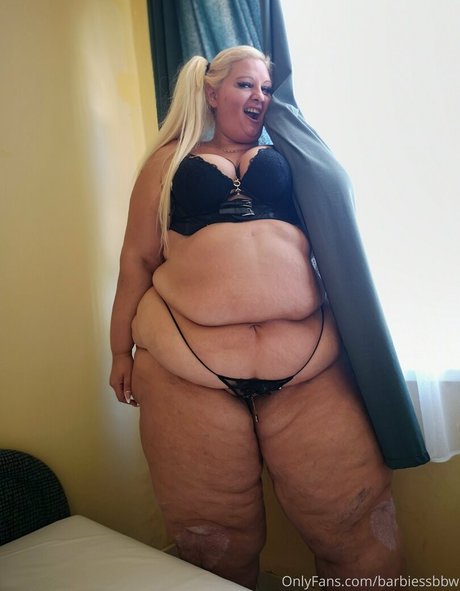 barbiessbbw hot model picture
