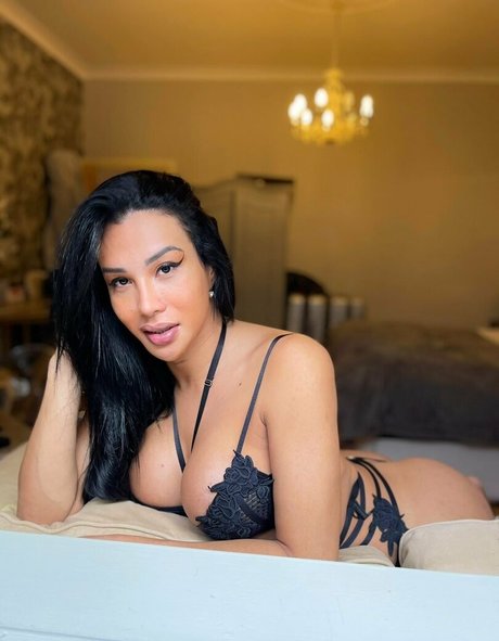 gabrielladecarvalho free model pics