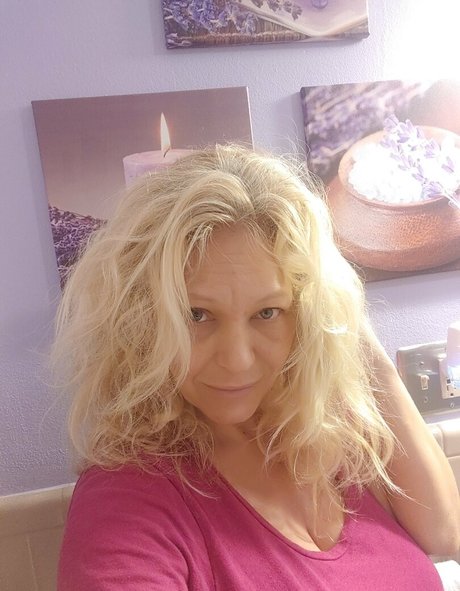 Charlee Chase xxx model pictures