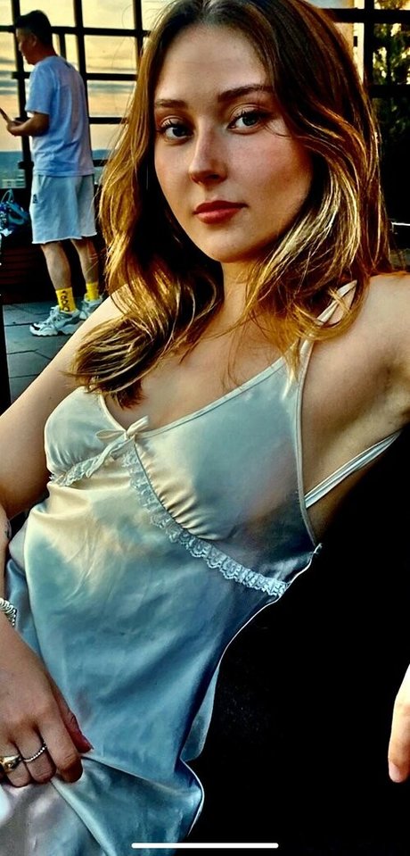 Lilly Breton star perfect photo