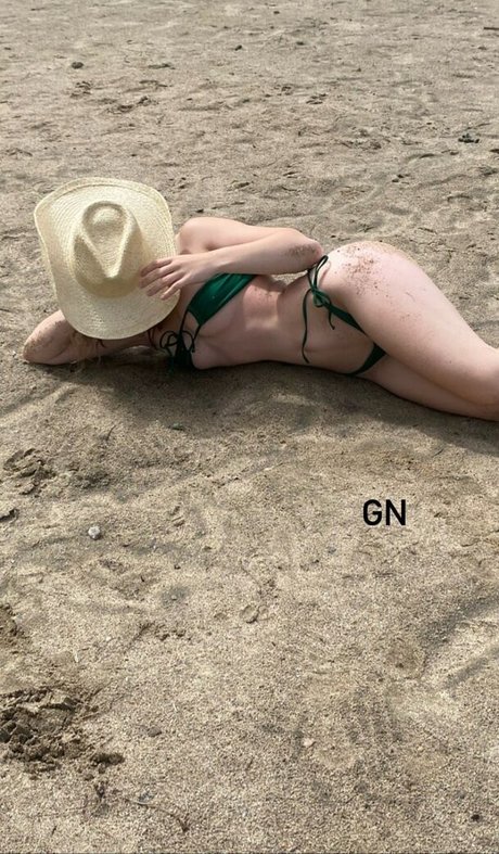 Lilly Breton star sexy image