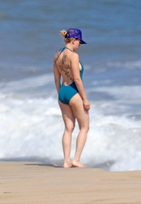 Scarlett Johansson pornstar gallery