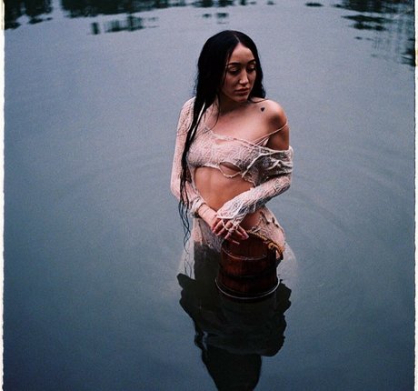 Noah Cyrus pornstar free pic
