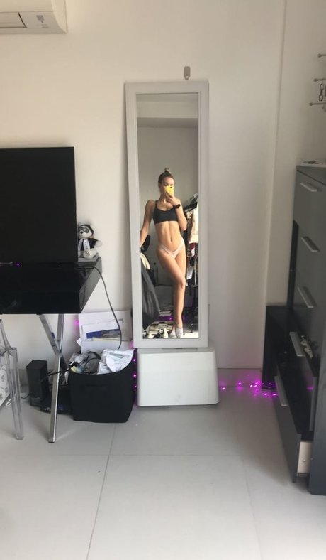 Noah Cyrus star nice pic