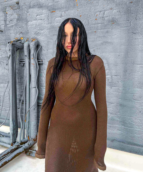 Noah Cyrus model naked photos