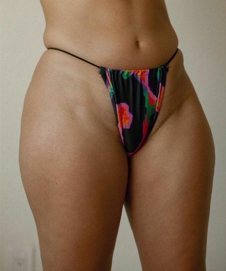 k lockss model nude image