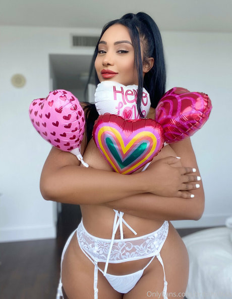 BritishOlivia nudes star pic