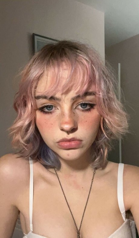 Hadley Nelson beautiful actress gallery