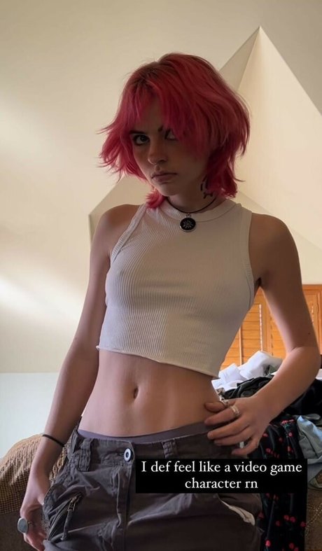 Hadley Nelson star high quality pic