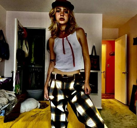 Hadley Nelson star top photos