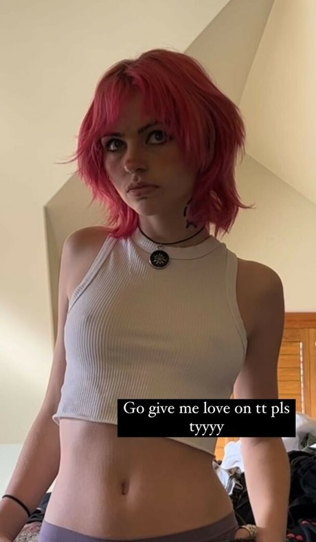 Hadley Nelson model xxx photos