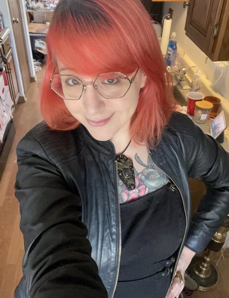 PushingUpRoses model exclusive photo