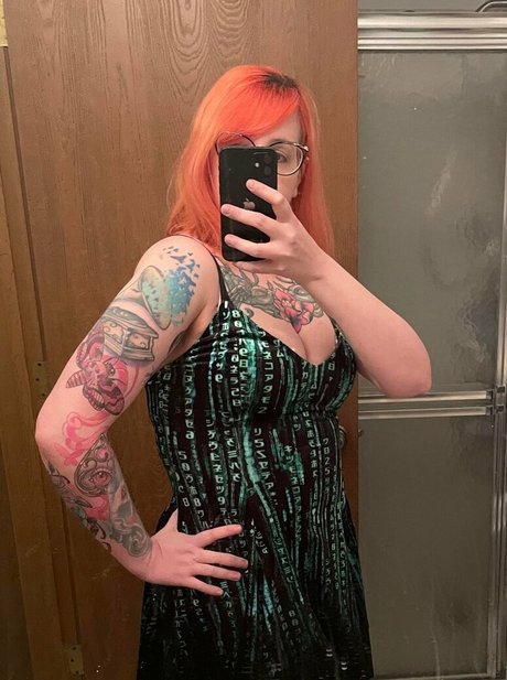 PushingUpRoses perfect model picture